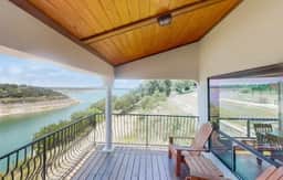 Shiraz Haus - Image 2