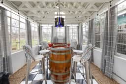 Sunny Charming Retreat: Wine Greenhouse - Image 4