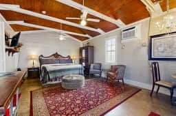 Travis Street - Travis Cottage - Image 2