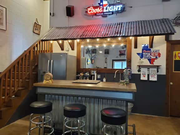 J-Bar-J Lodge - Image 4