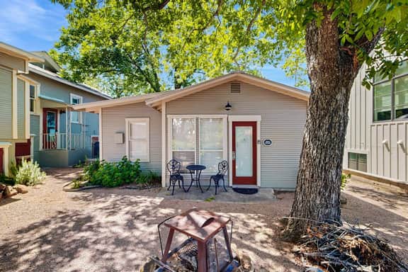 Travis Street - Travis Cottage - Image 4