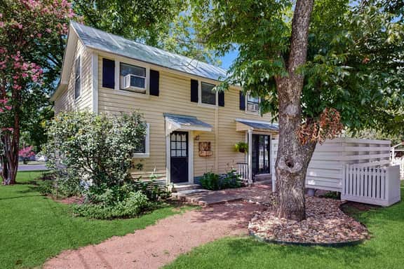 Cosmos Corner House - Image 2