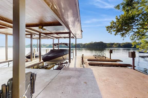 Opulent Waterfront 118B - Image 4