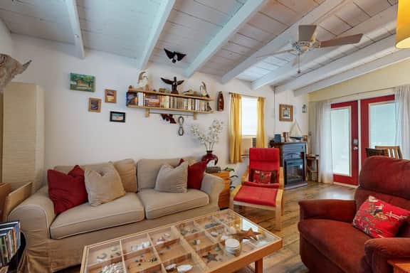 The Collector's Hideaway - Image 5
