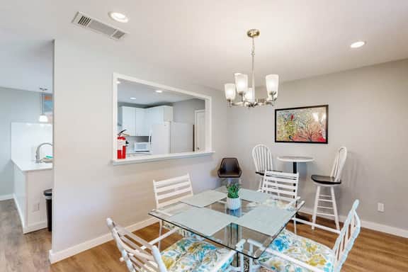 Belaire Bungalow - Image 2