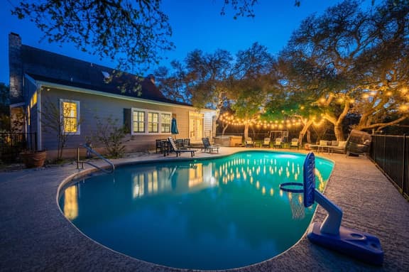 Hill Country Retreat: Pool | Hot Tub | Games - Image 1