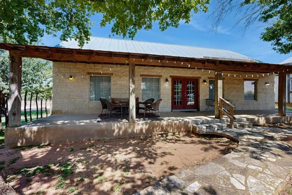 Historic Rocky Hill - Tempranillo Suite - Image 1