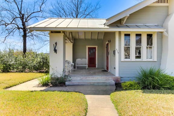 Travis Street - Travis House - Image 1