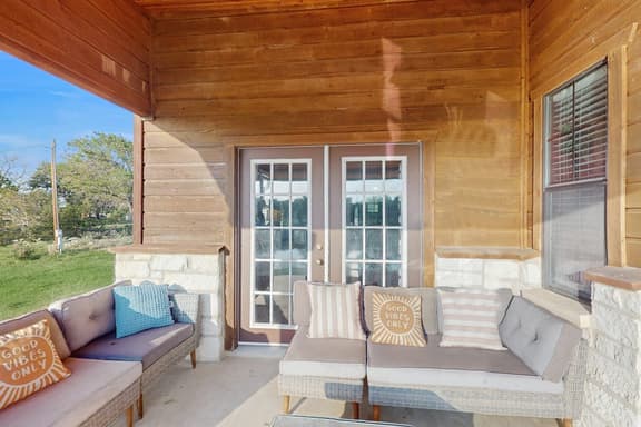 Headquarters Hideaway - Image 1