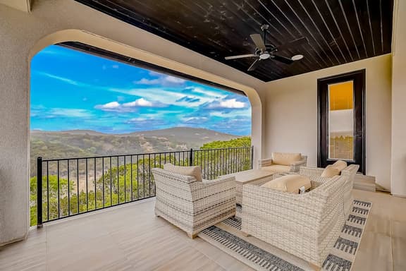 Dream on Devil's Cove - Image 1